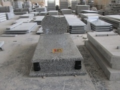 надгробные плиты
