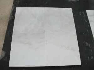 Гуанси Белая мраморная плитка для облицовочной плитки Гуанси