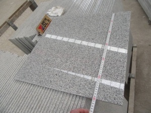 Полированные гранитные плитки Bianco Crystal G603