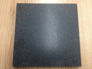 Новые гранитные плитки G684 черного цвета